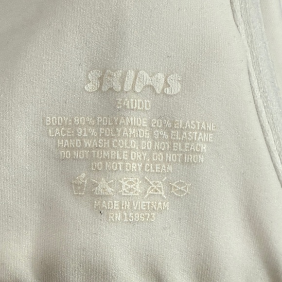 SKIMS FITS EVERYBODY LACE UNLINED BRA 34DDD - Picture 2 of 4